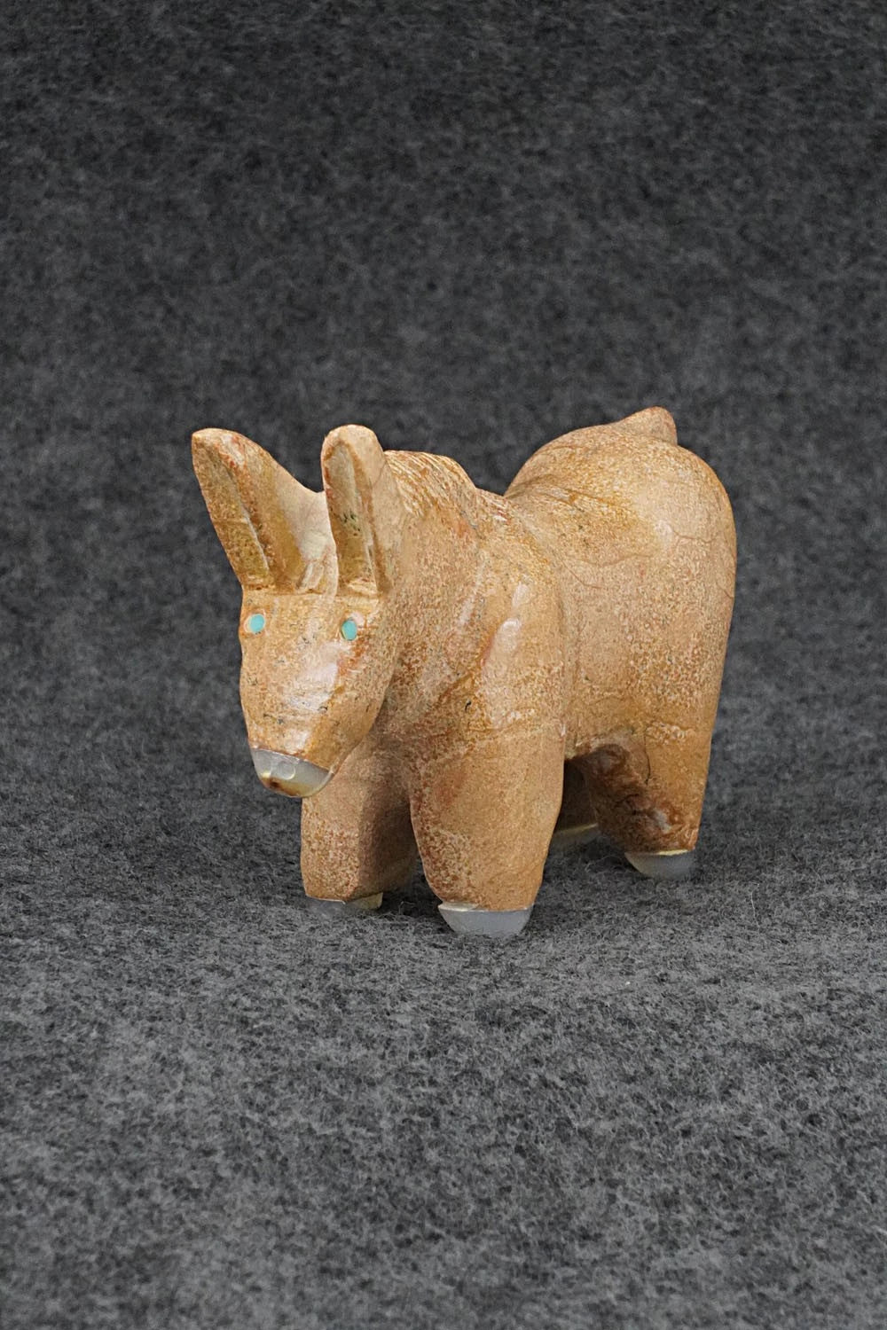 Donkey Zuni Fetish Carving - Freddie Leekya