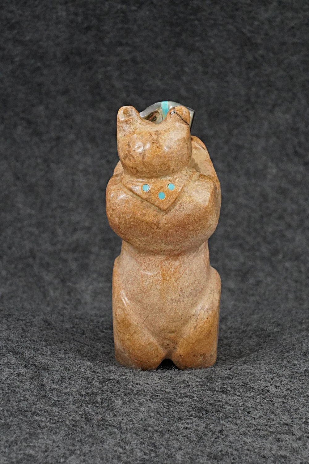Bear Zuni Fetish Carving - Freddie Leekya