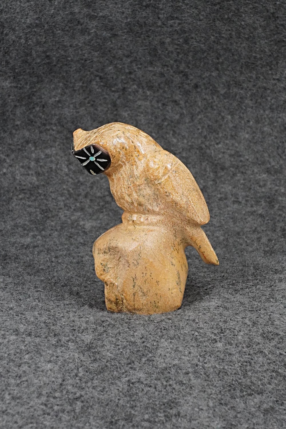 Owl Zuni Fetish Carving - Freddie Leekya
