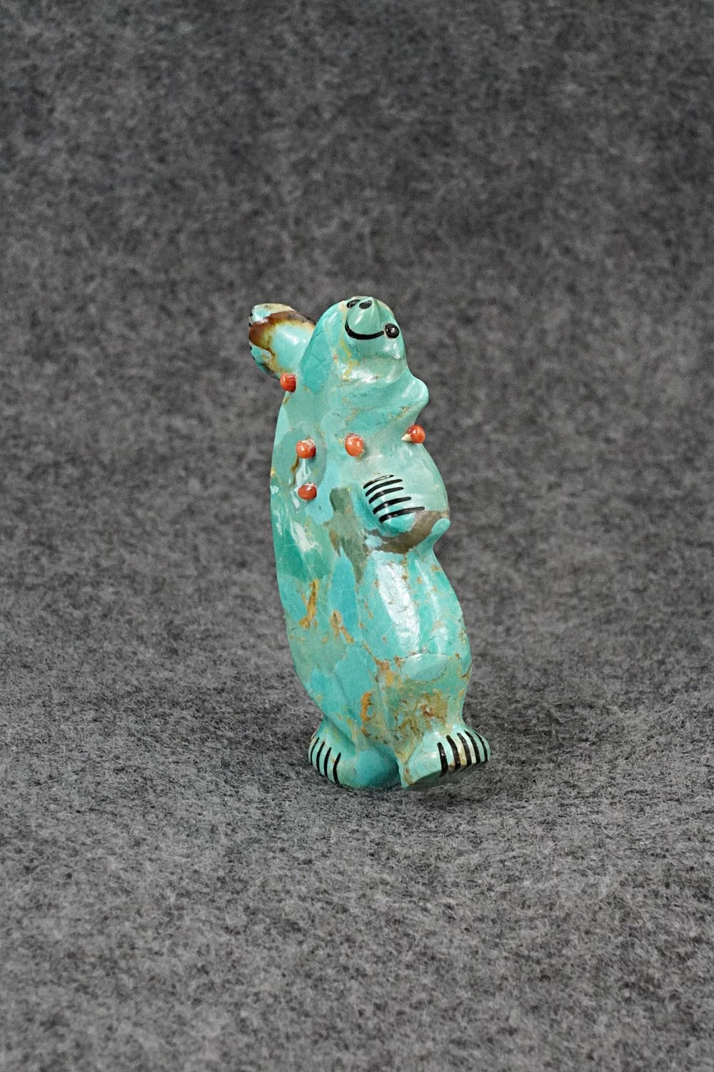 Bear Zuni Fetish Carving - Claudia Peina