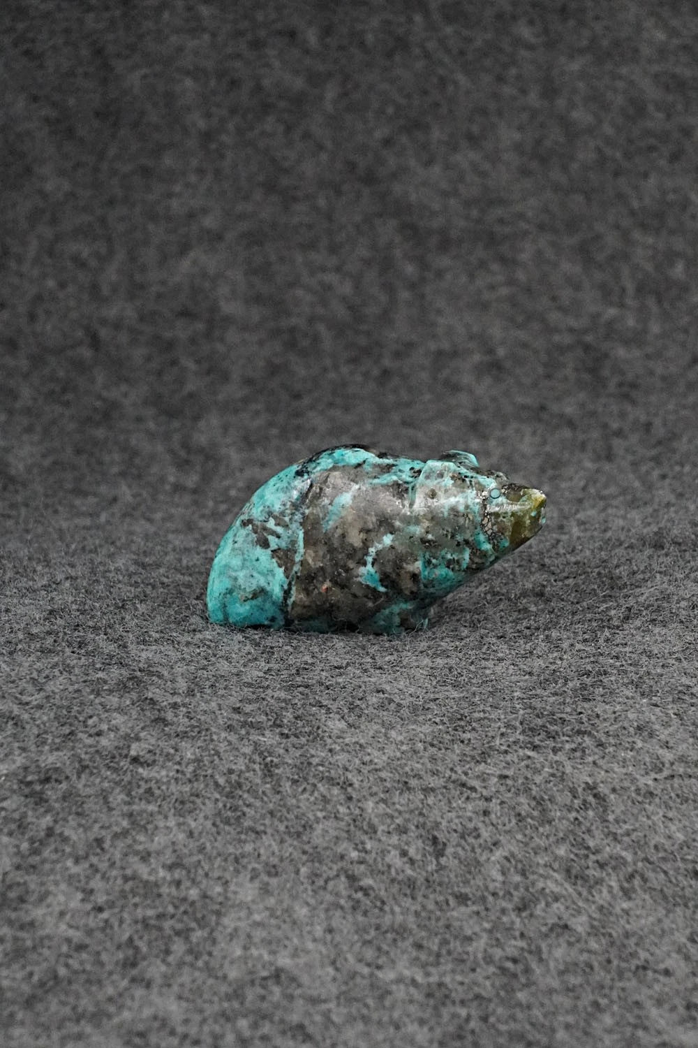 Bear Zuni Fetish Carving - Abby Quam Panteah