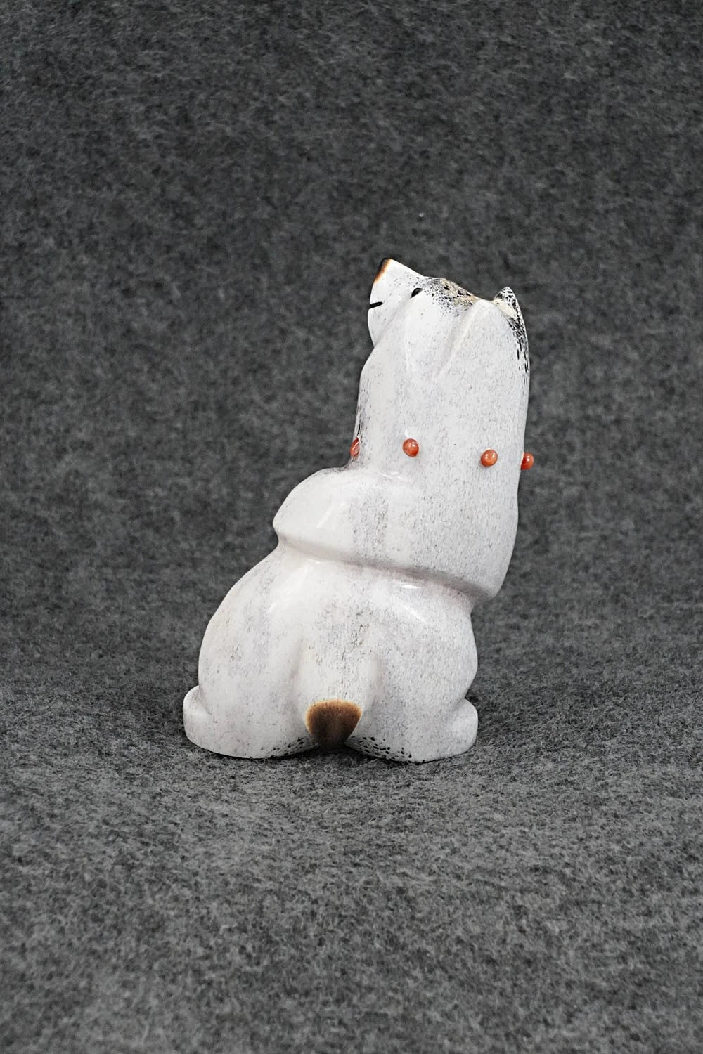 Bear Zuni Fetish Carving - Claudia Peina