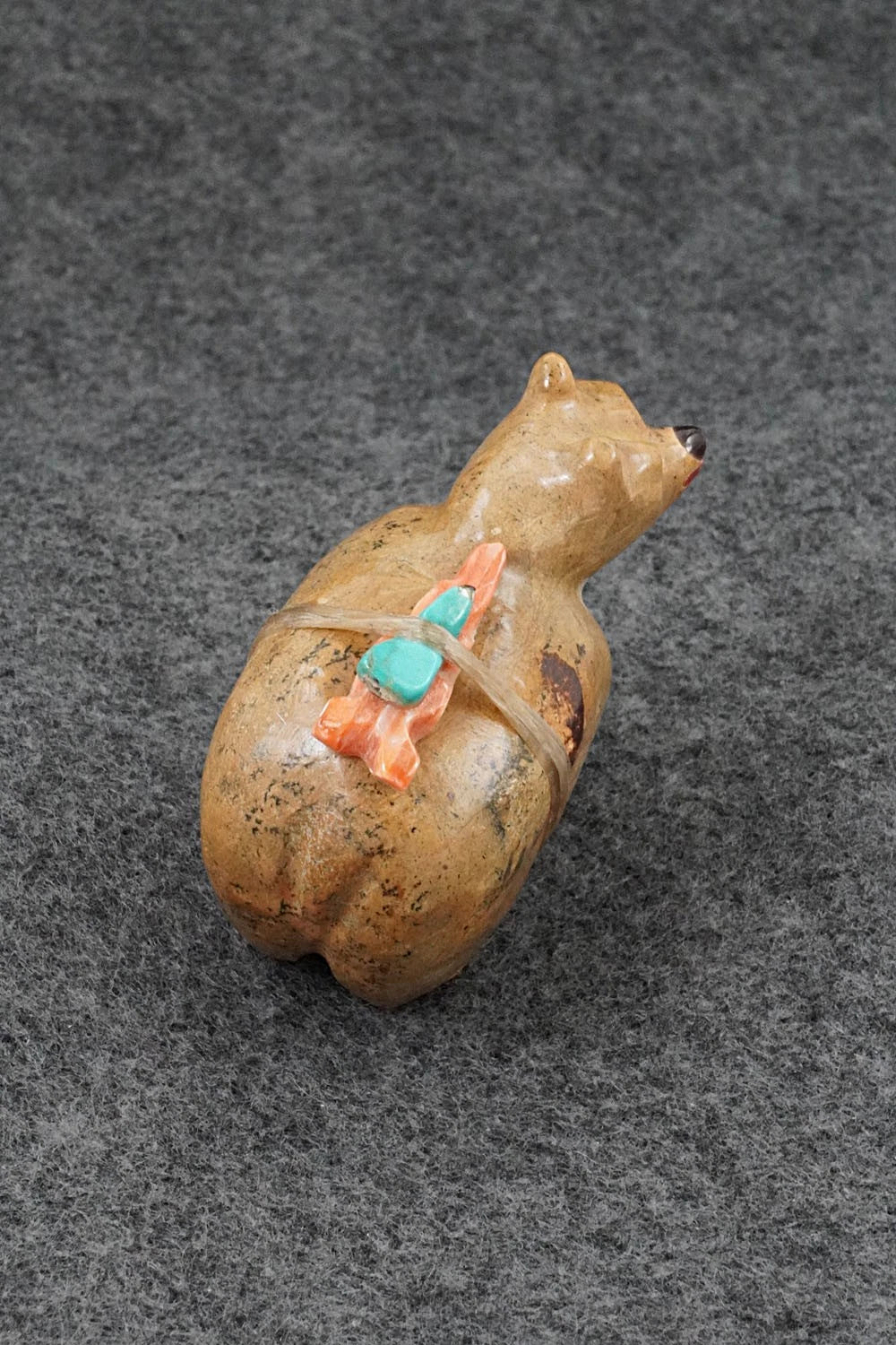 Bear Zuni Fetish Carving - Freddie Leekya