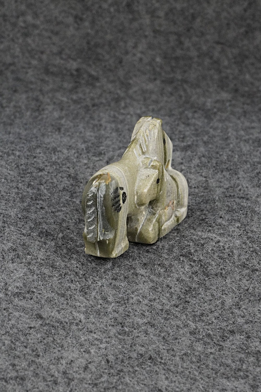 Horse Zuni Fetish Carving - Coral Martin