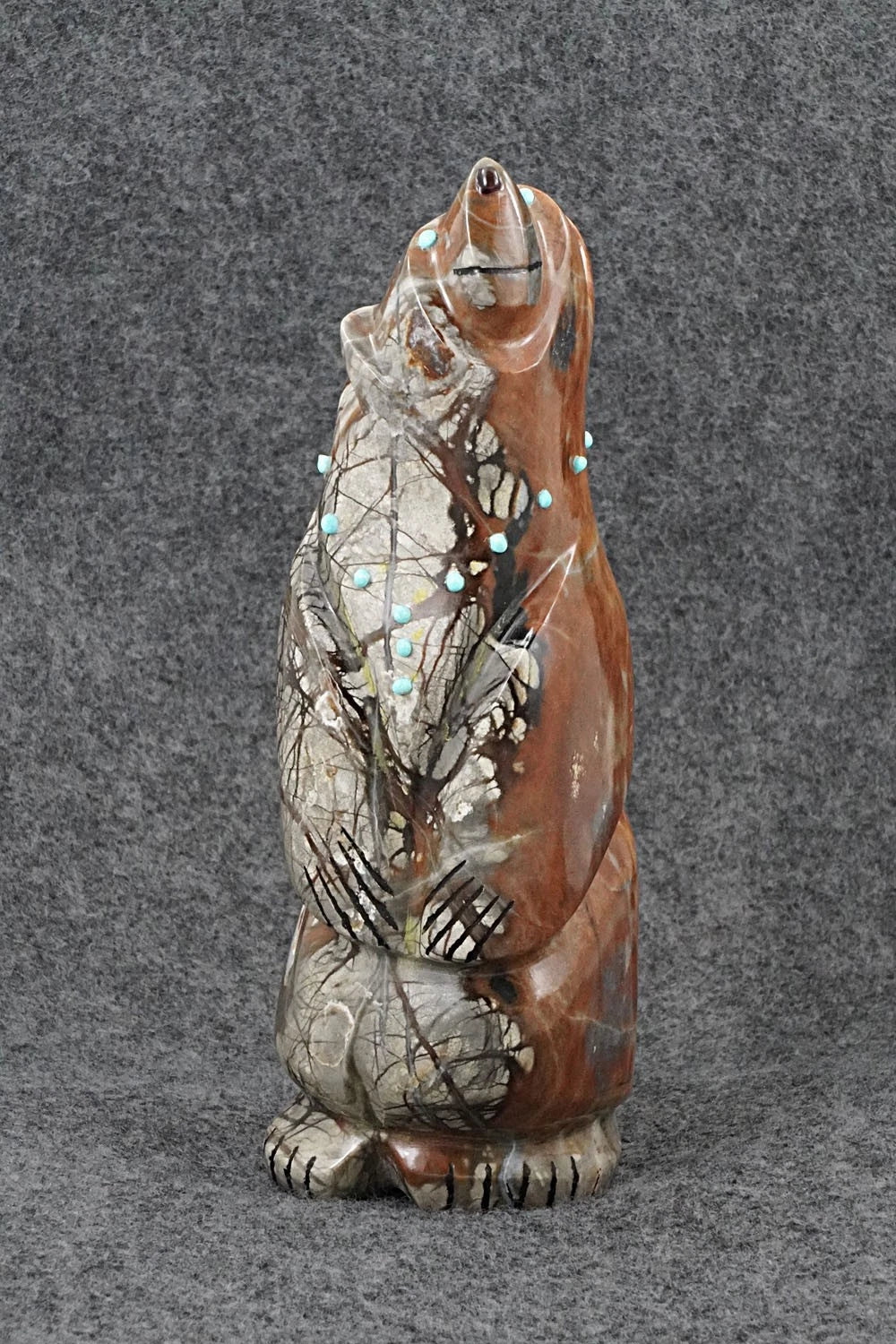 Bear Zuni Fetish Carving - Claudia Peina