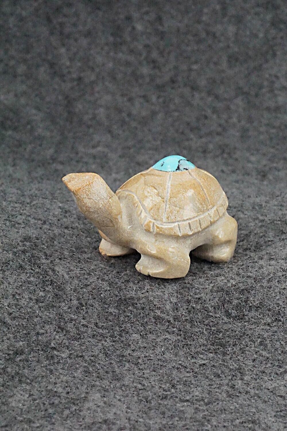 Turtle Zuni Fetish Carving - Freddie Leekya