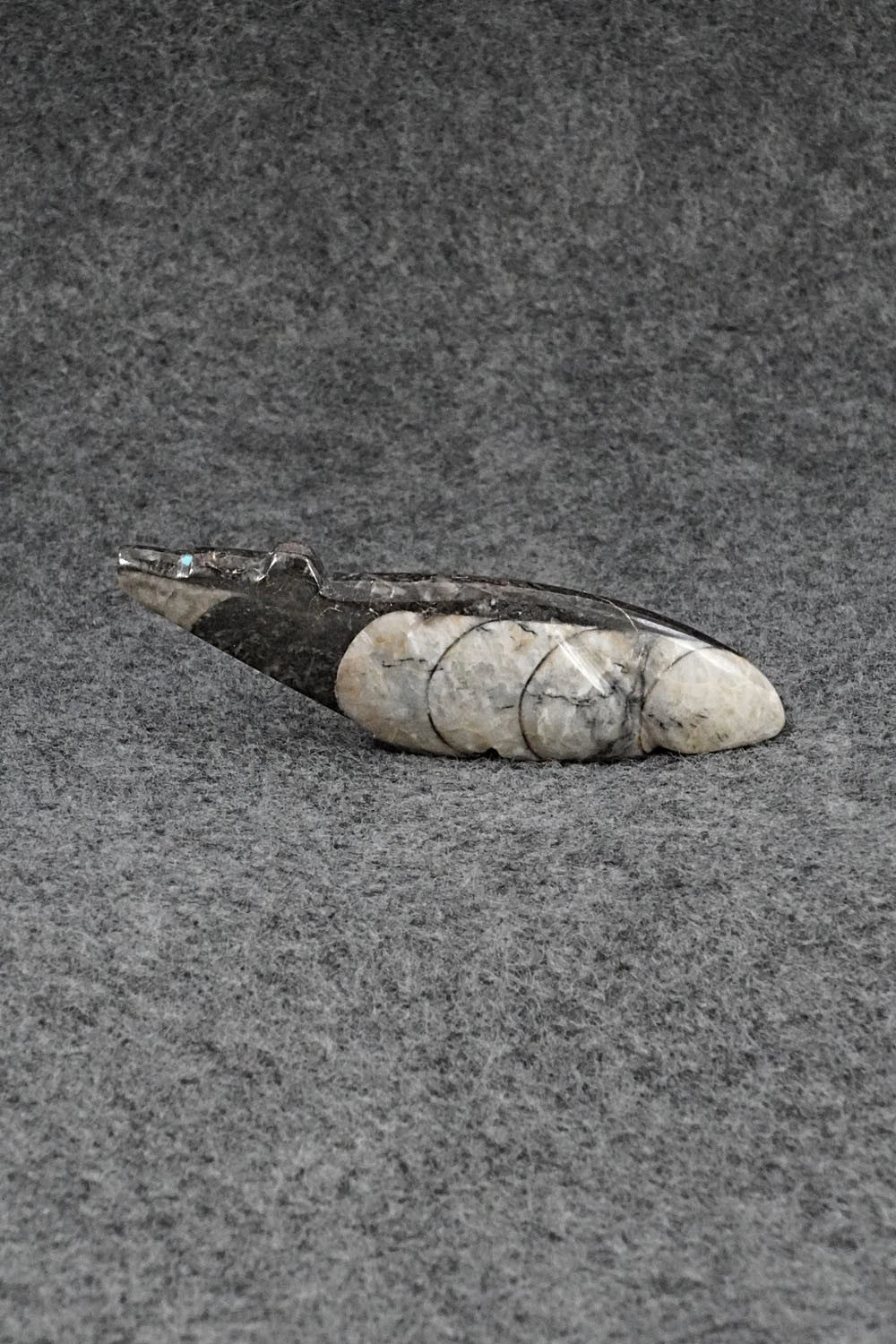 Wolf Zuni Fetish Carving - Abby Quam Panteah