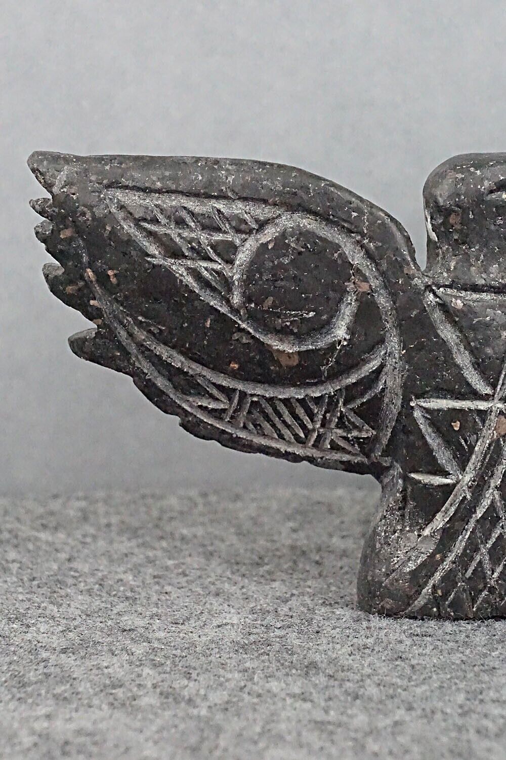 Eagle Zuni Fetish Carving - Jerrold Lahaleon