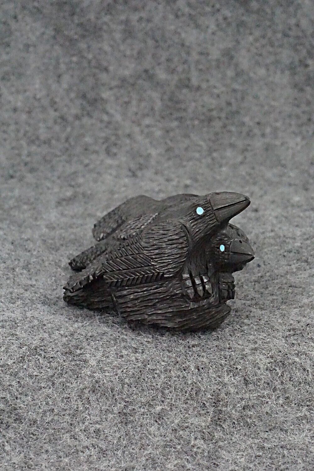 Crows Zuni Fetish Carving - Destry Siutza