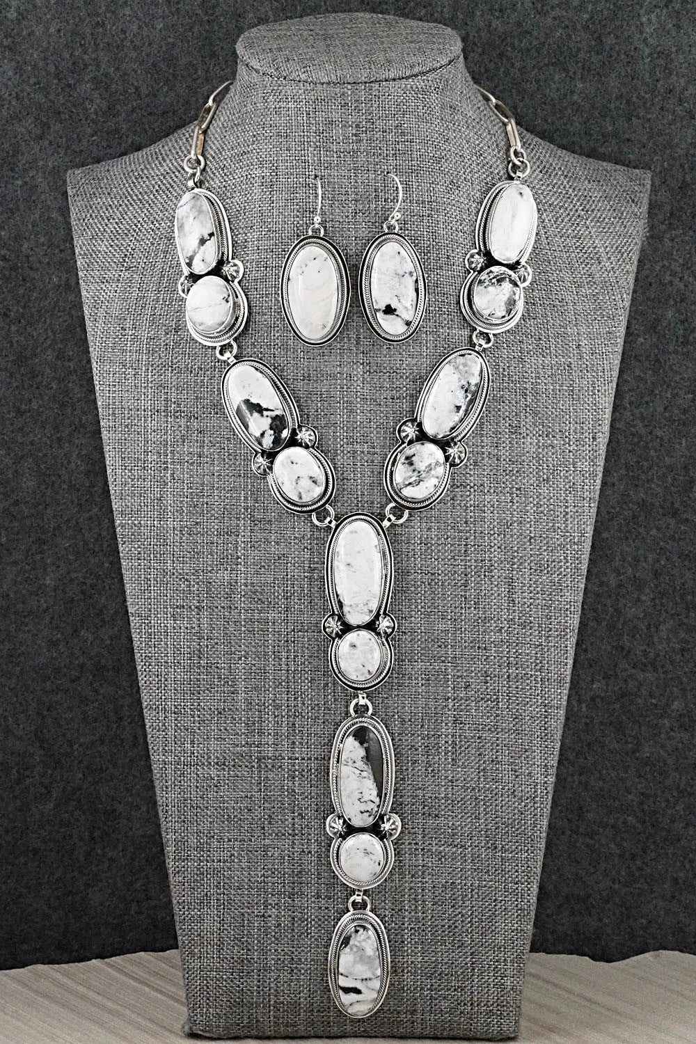 White Buffalo & Sterling Silver Necklace and Earrings Set - Mark Yazzie