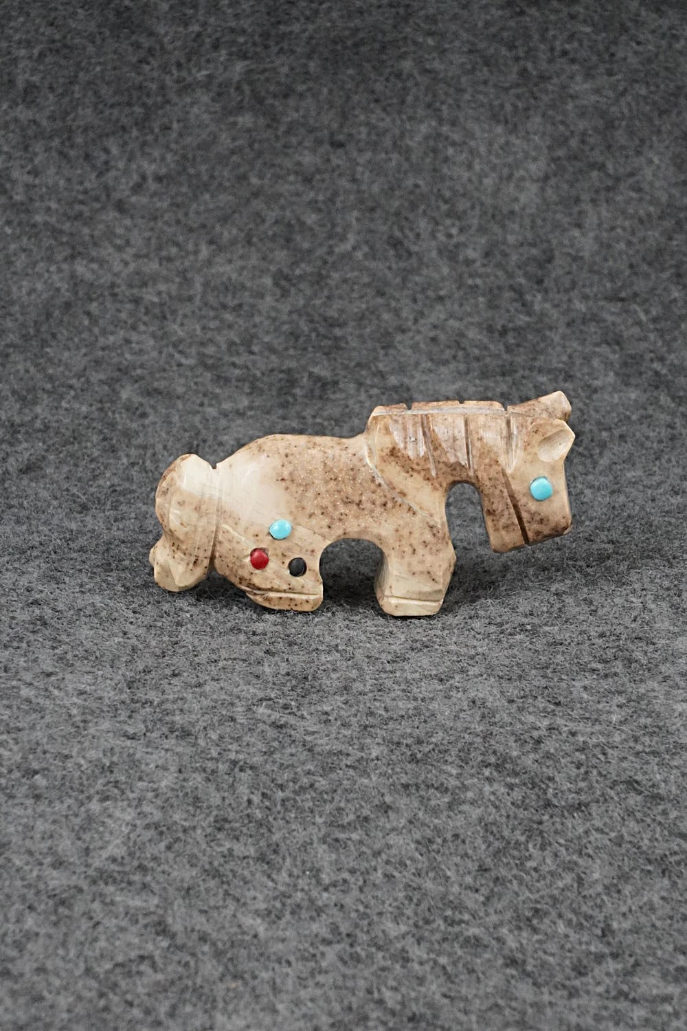Horse Zuni Fetish Carving - Dannette Laate