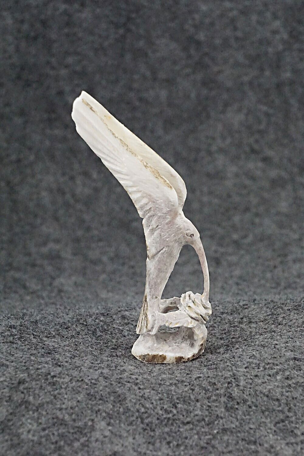 Hummingbird Zuni Fetish Carving - Lewis Malie Jr.