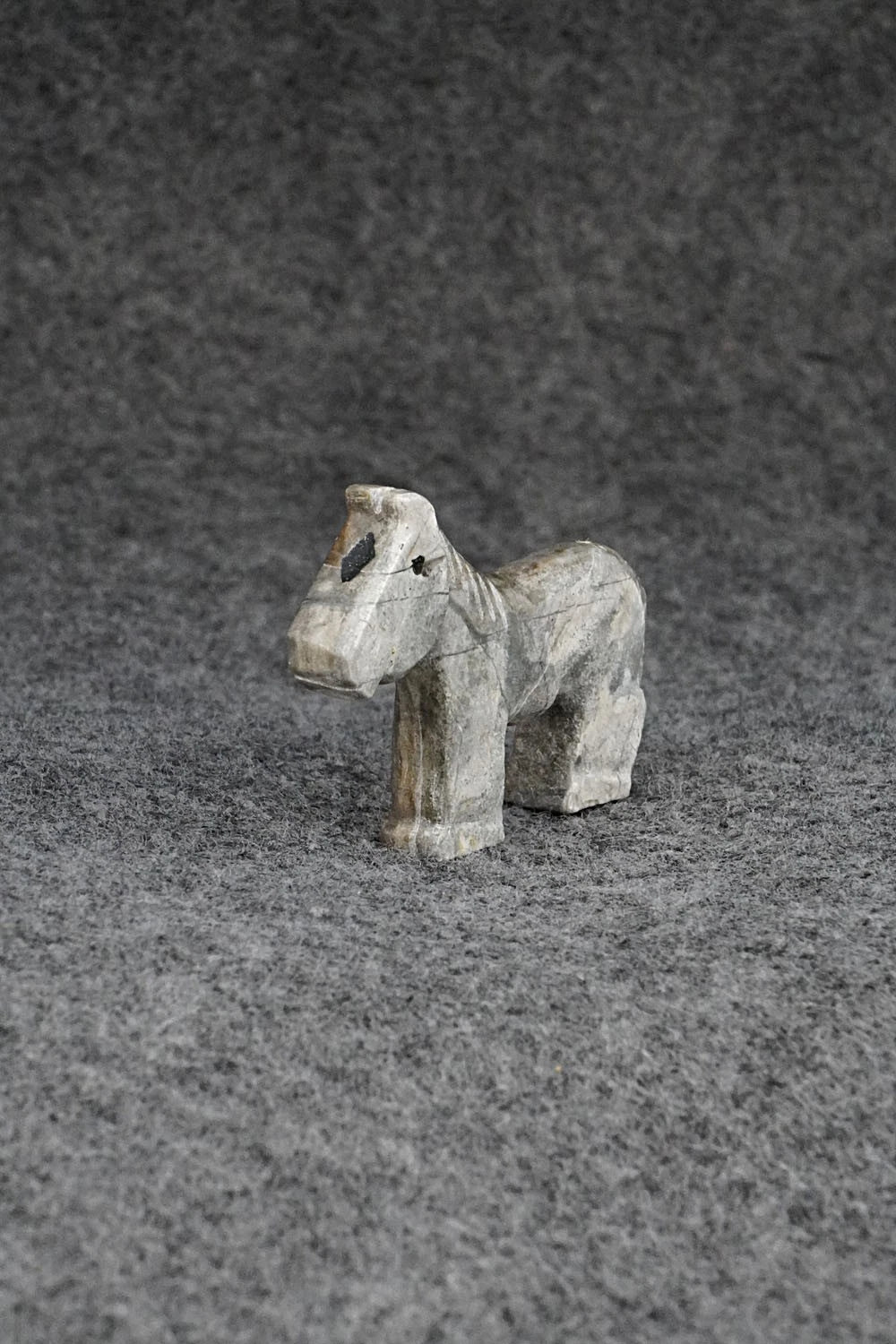 Horse Zuni Fetish Carving - Carol Martin