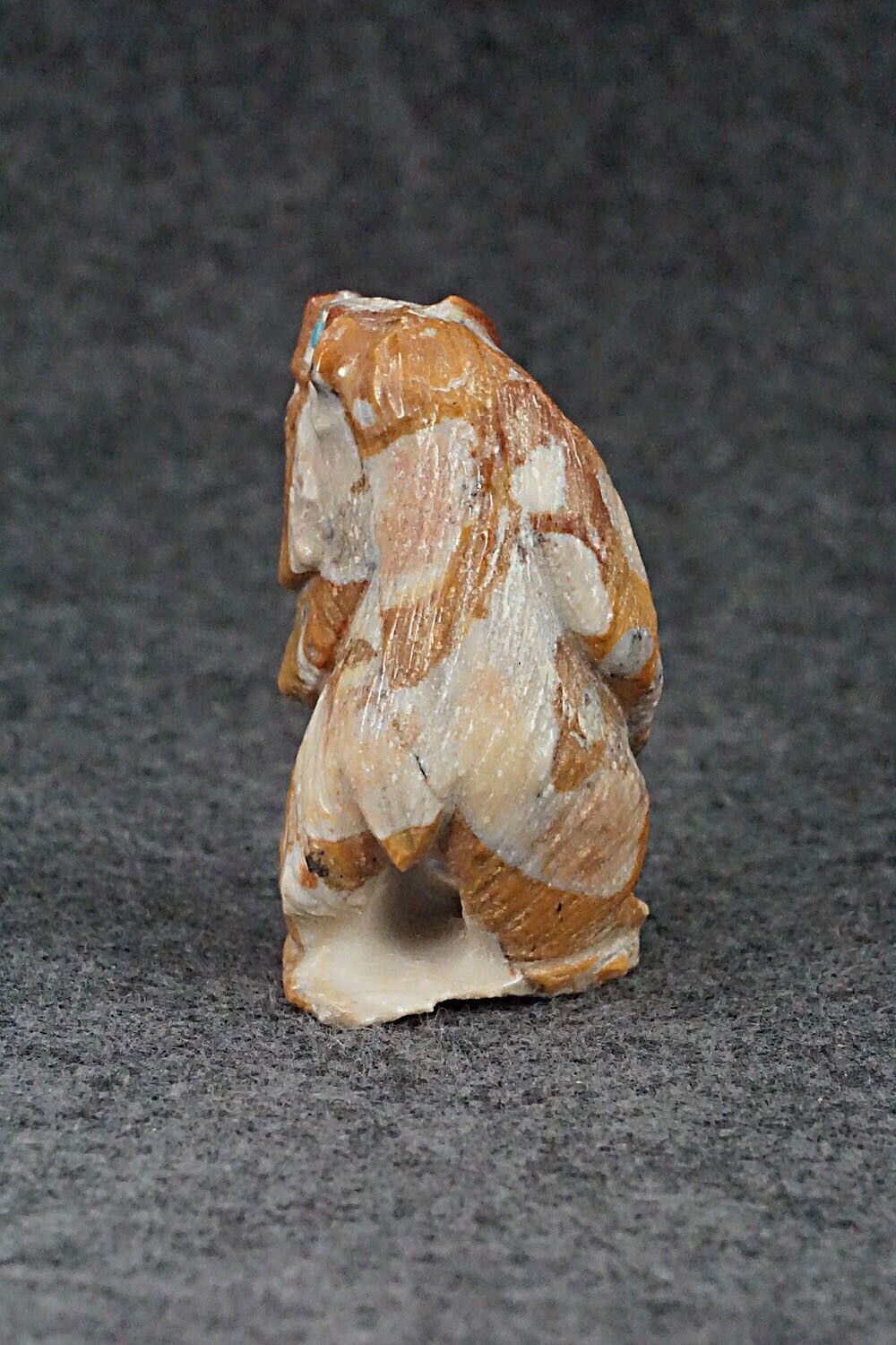 Bear with Fish Zuni Fetish Carving - Derrick Kaamasee