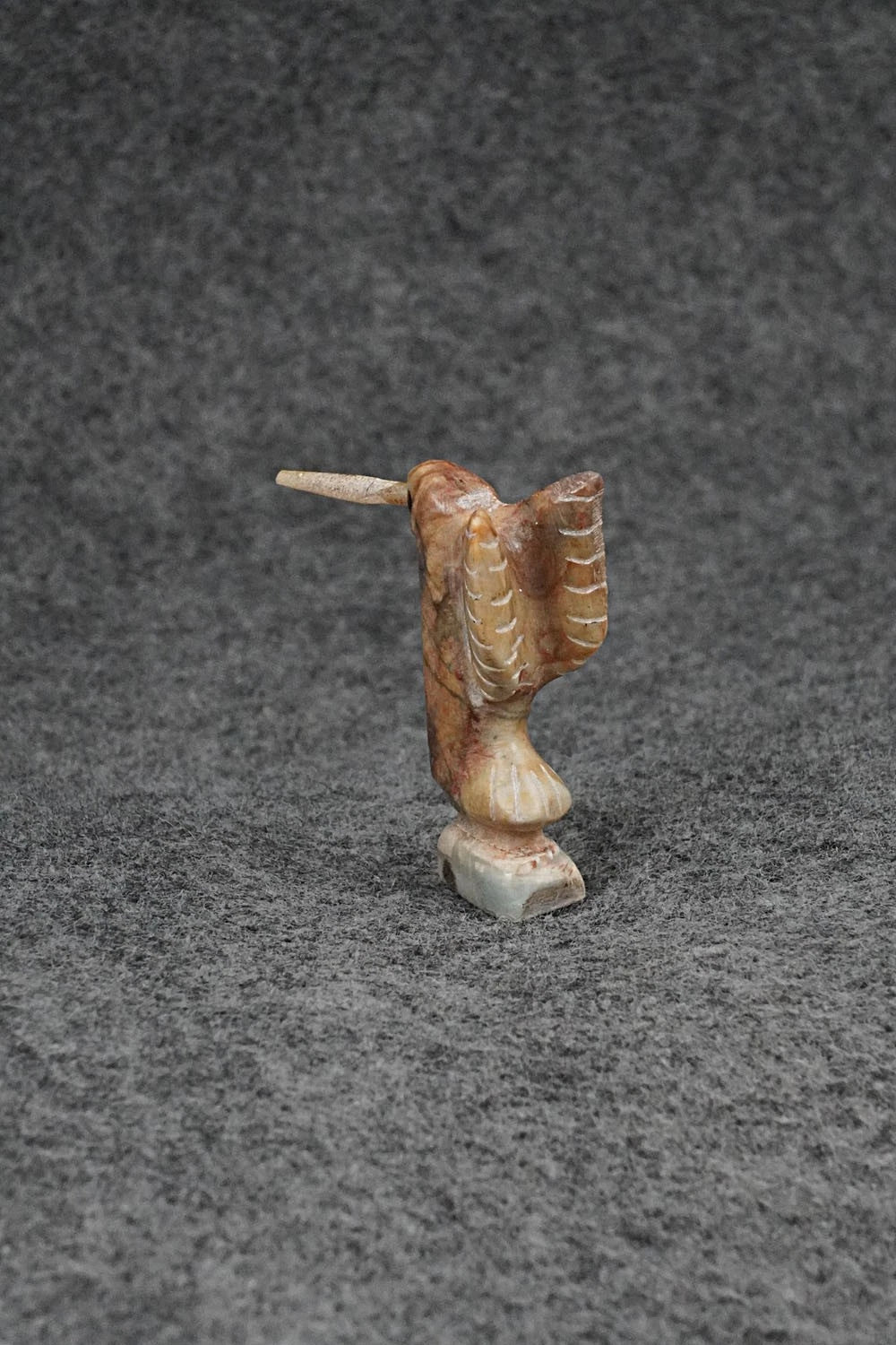 Hummingbird Zuni Fetish Carving - Justin Red Elk