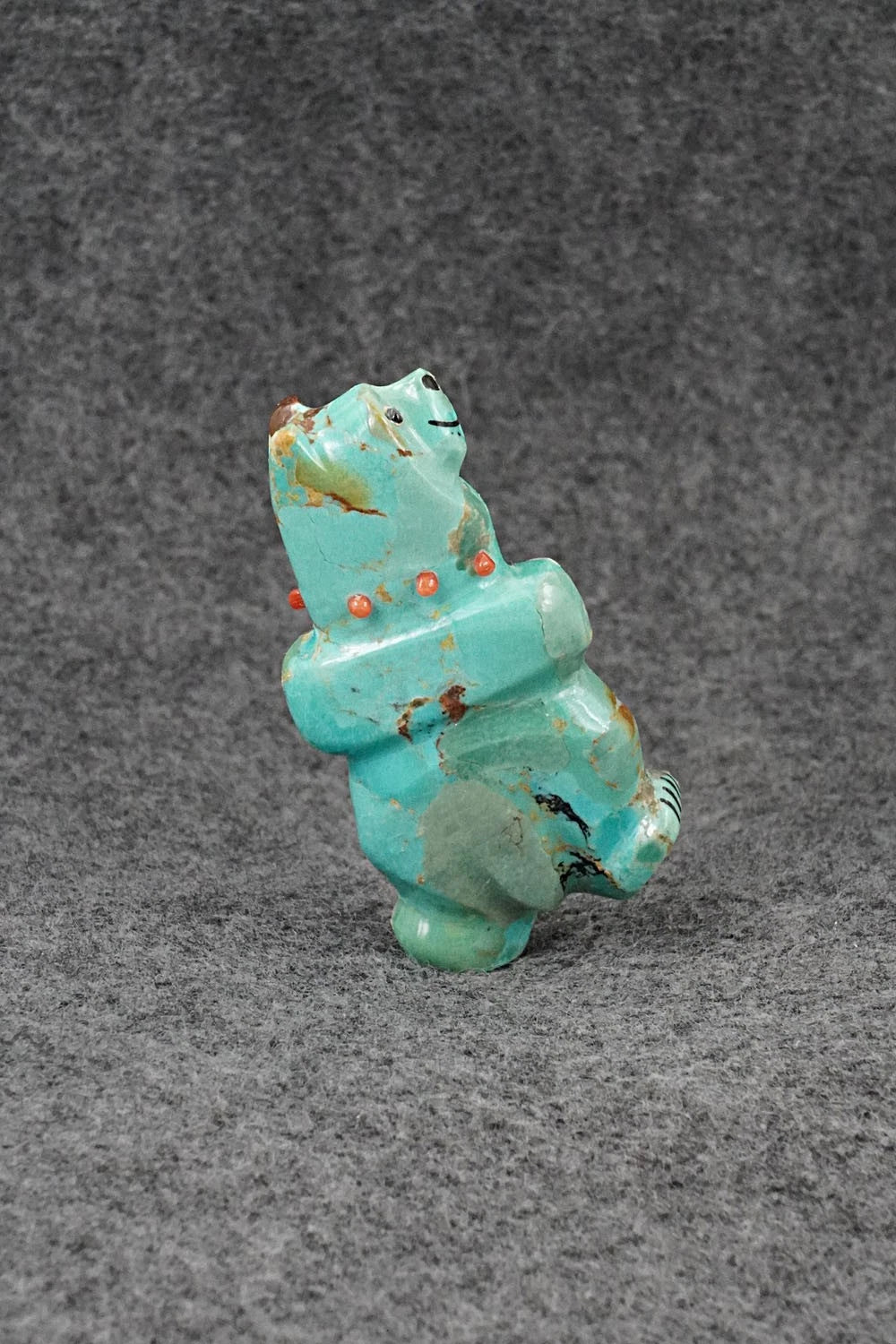 Bear Zuni Fetish Carving - Claudia Peina
