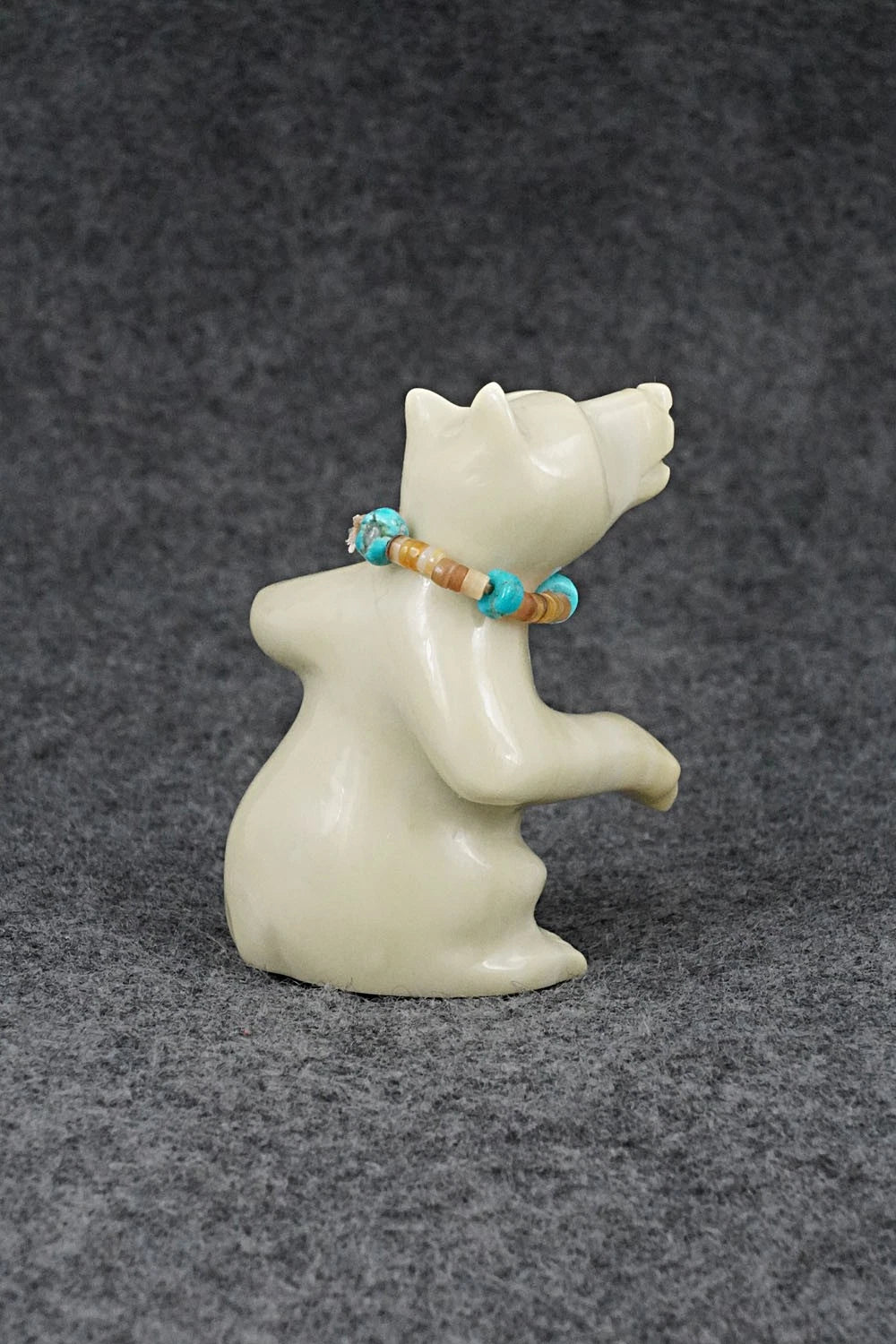 Bear Zuni Fetish Carving - Albert Eustace