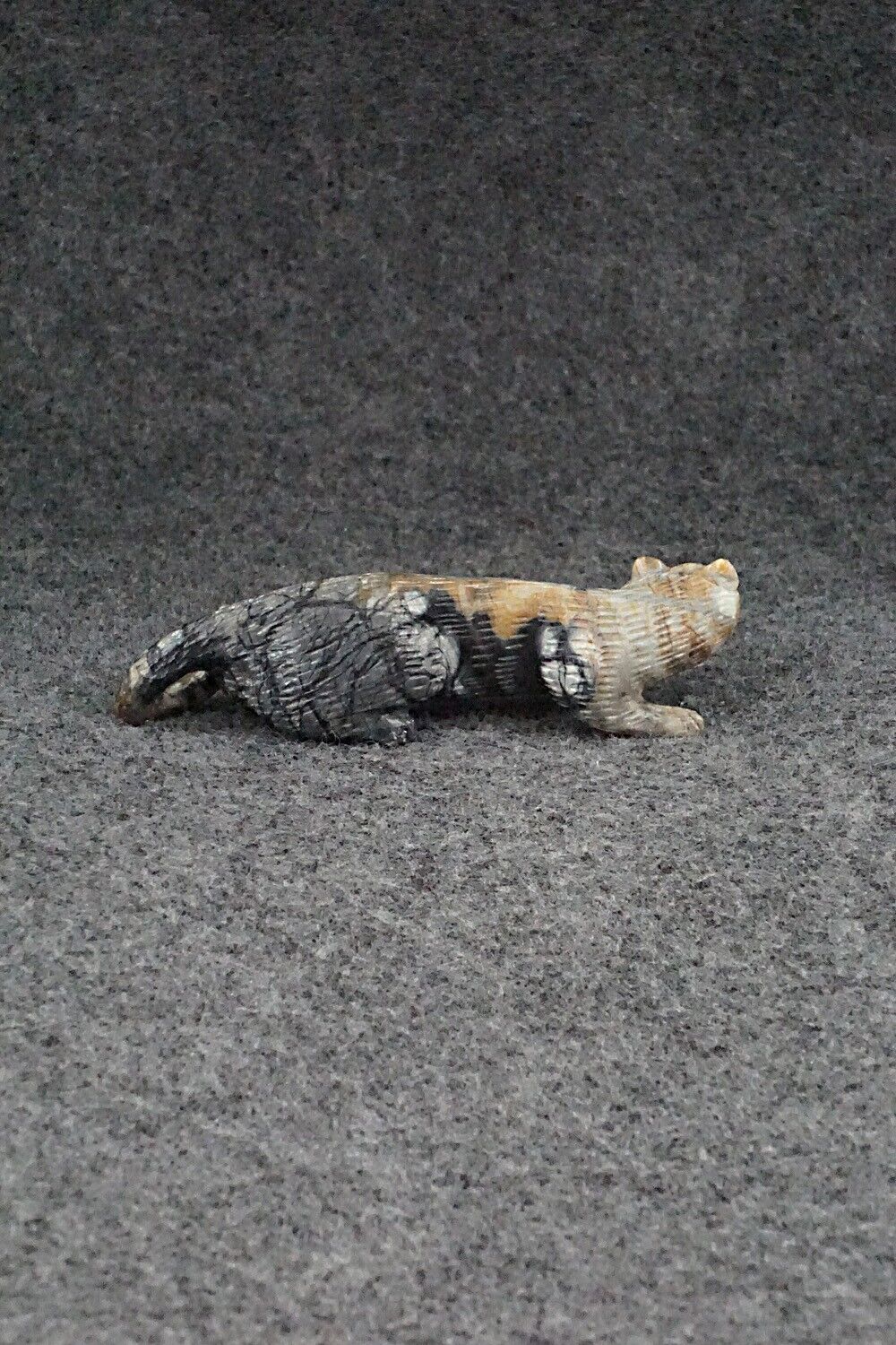 Mountain Lion Zuni Fetish Carving - Lance Cheama