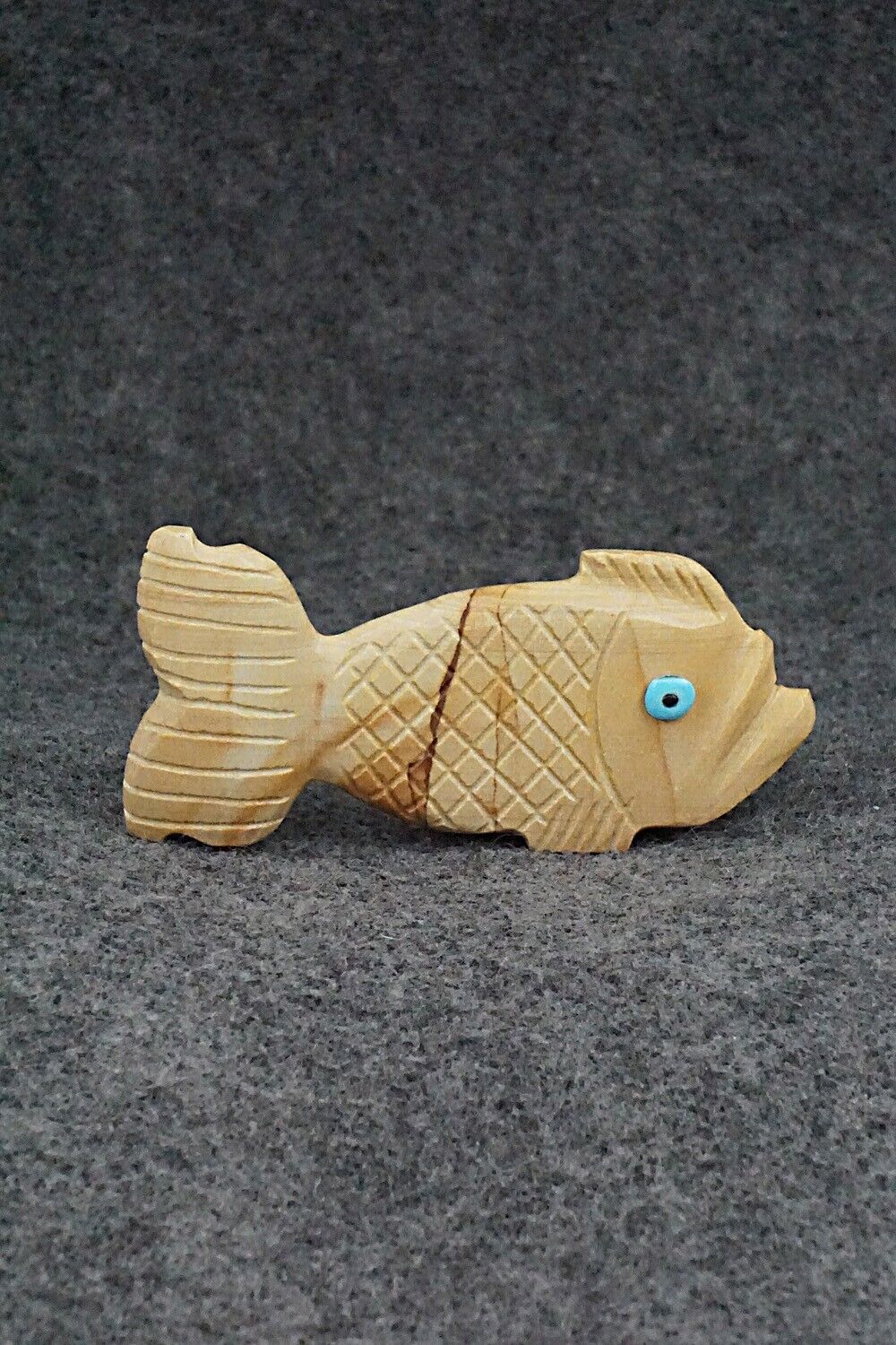 Fish Zuni Fetish Carving - Danette Laate