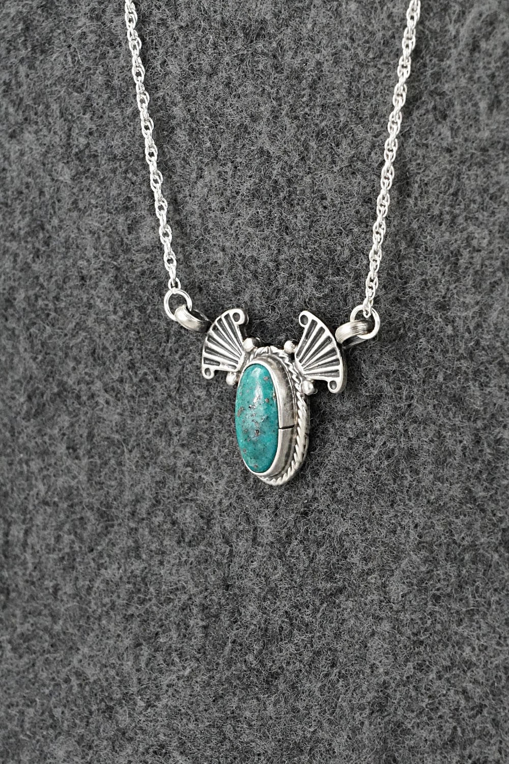 Turquoise & Sterling Silver Necklace - Verley Betone