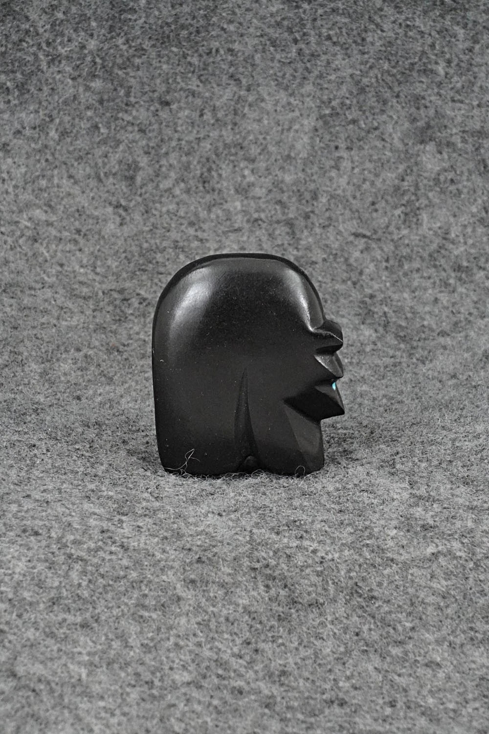 Bear Zuni Fetish Carving - Tony Mackel