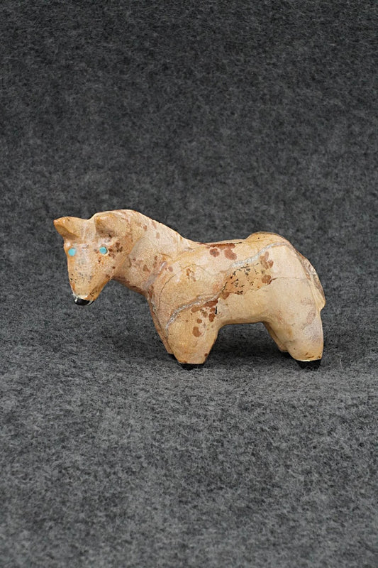 Horse Zuni Fetish Carving - Freddie Leekya
