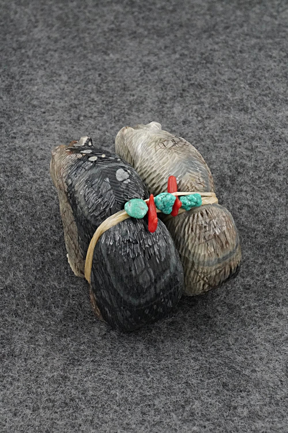 Bear Zuni Fetish Carving - Farlan & Paulette Quam