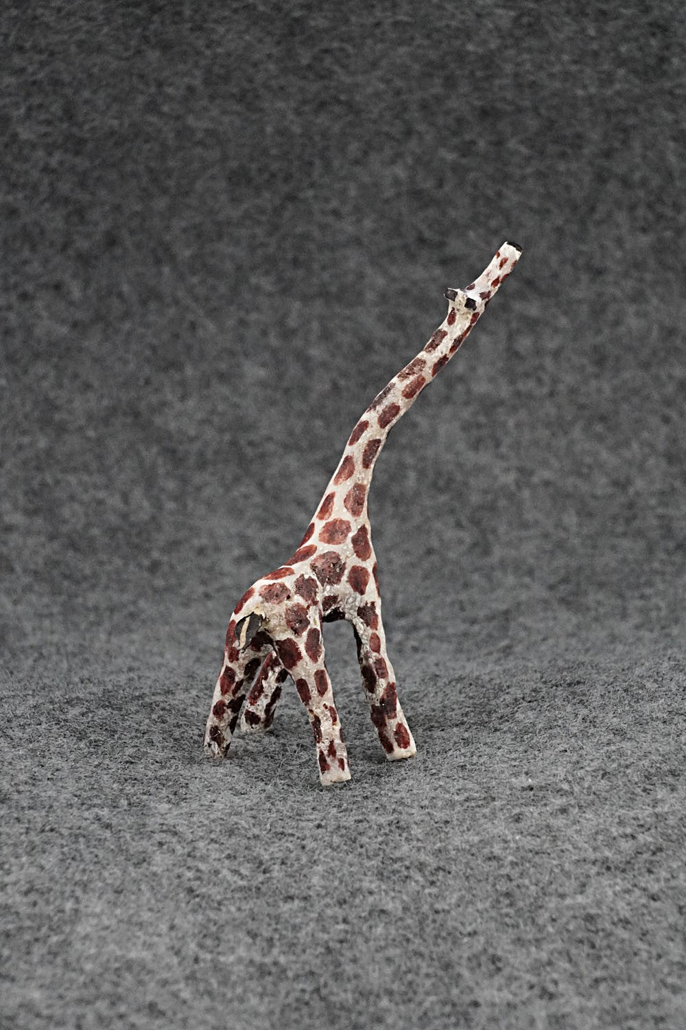 Giraffe Zuni Fetish Carving - Ruben Najera