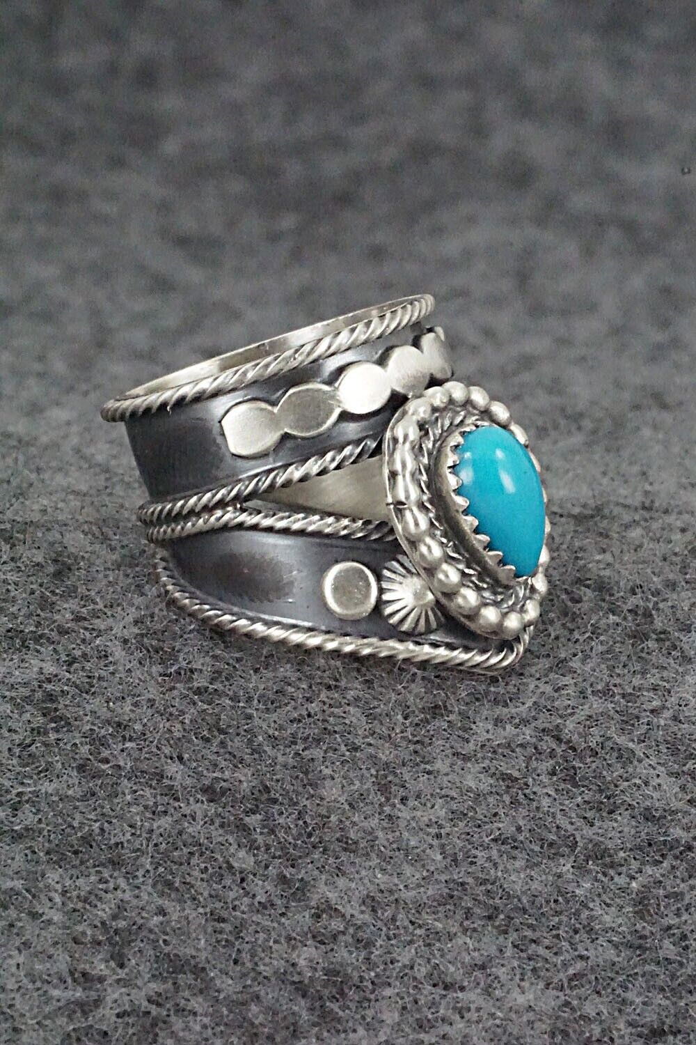 Turquoise & Sterling Silver Ring - Tom Lewis - Size 6.75