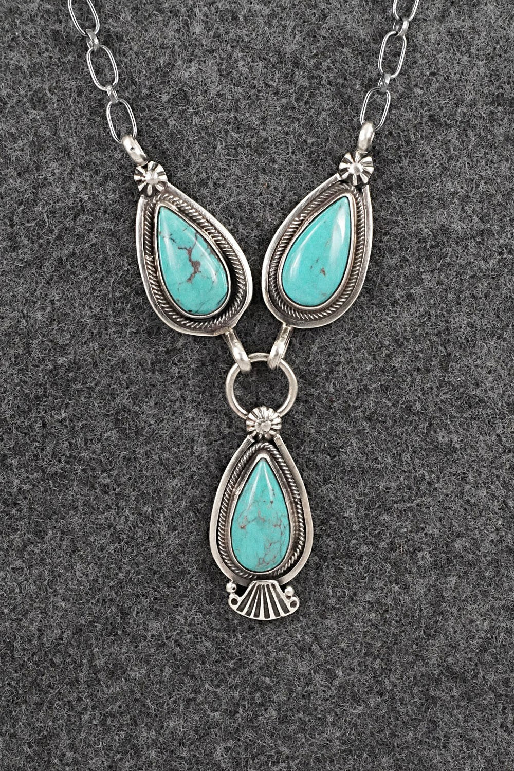 Turquoise & Sterling Silver Necklace - Verley Betone