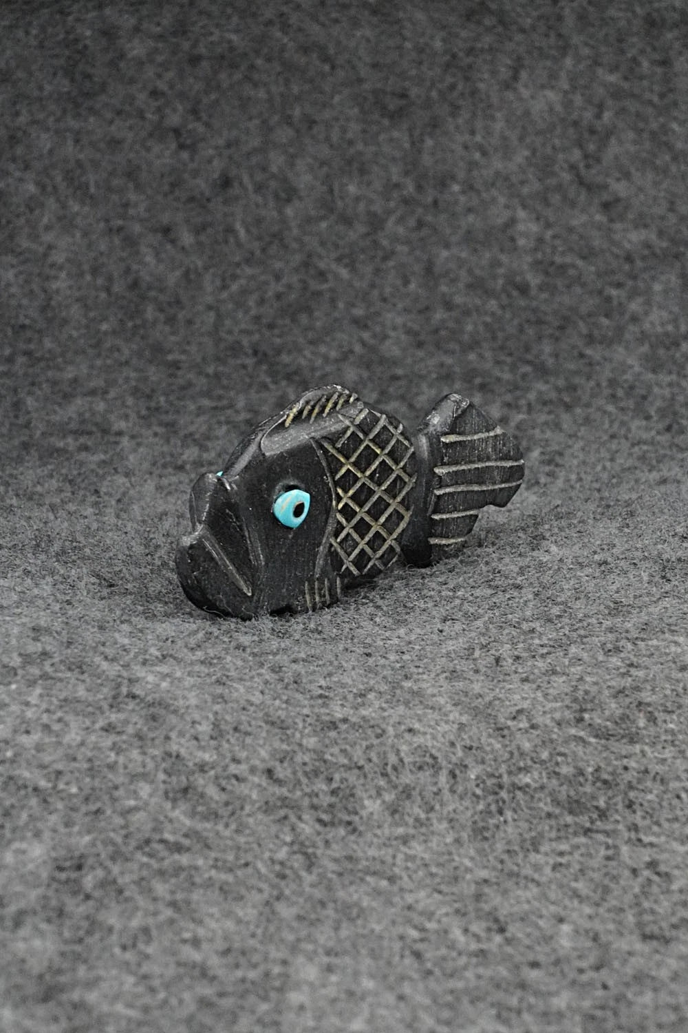 Fish Zuni Fetish Carving - Danette Laate