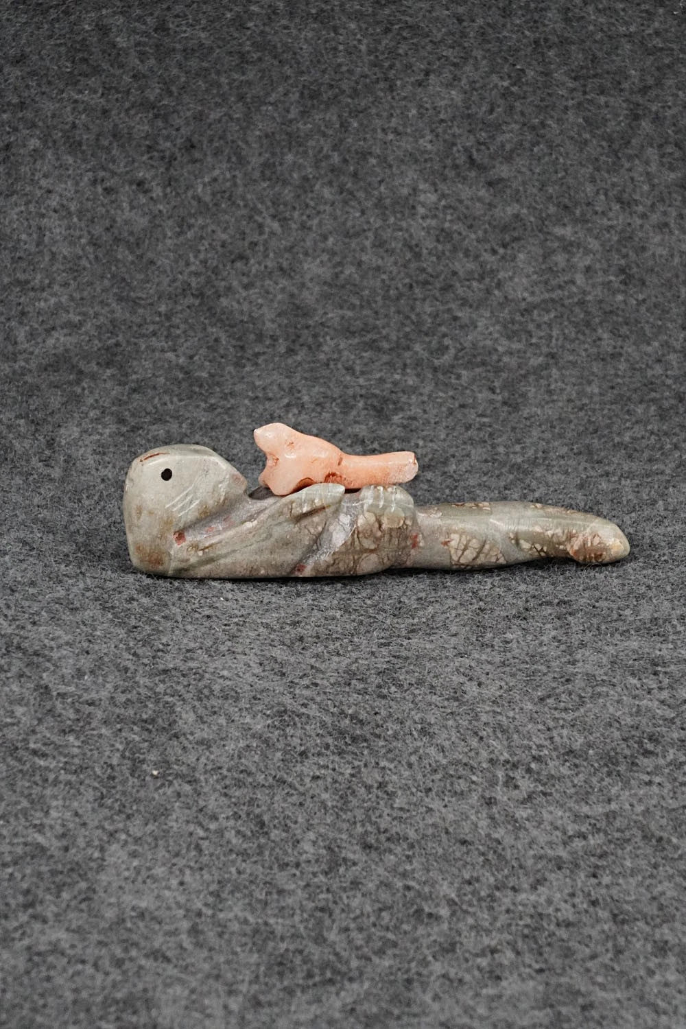 Otter Zuni Fetish Carving - Justin Red Elk