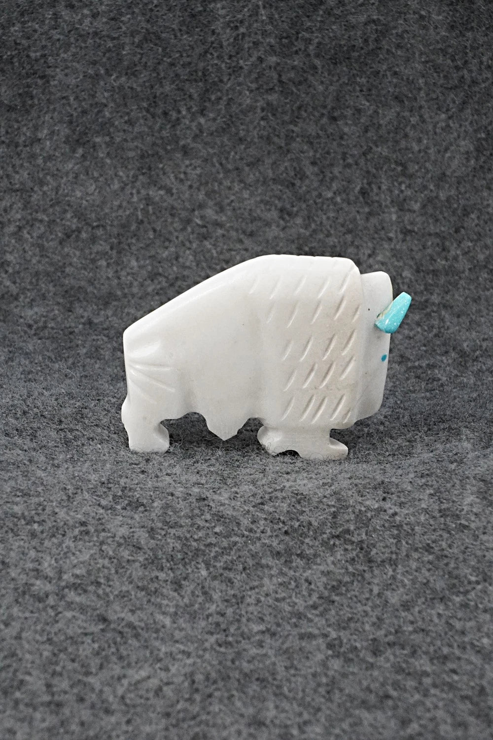 Buffalo Zuni Fetish Carving - Todd Etsate
