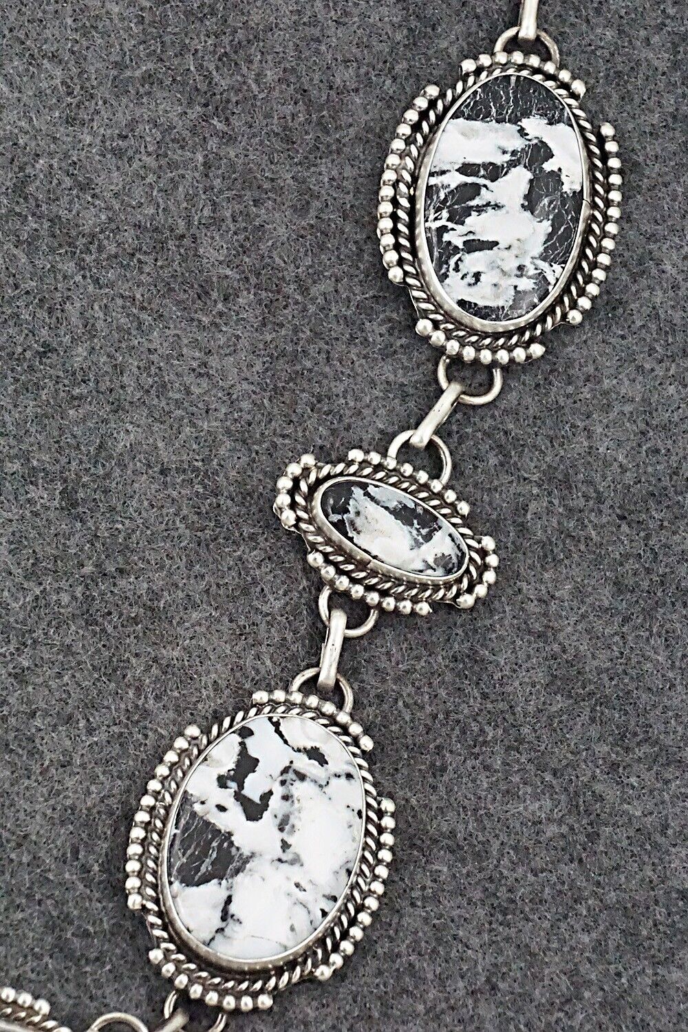 White Buffalo & Sterling Silver Necklace & Earrings Set - Bob Becenti