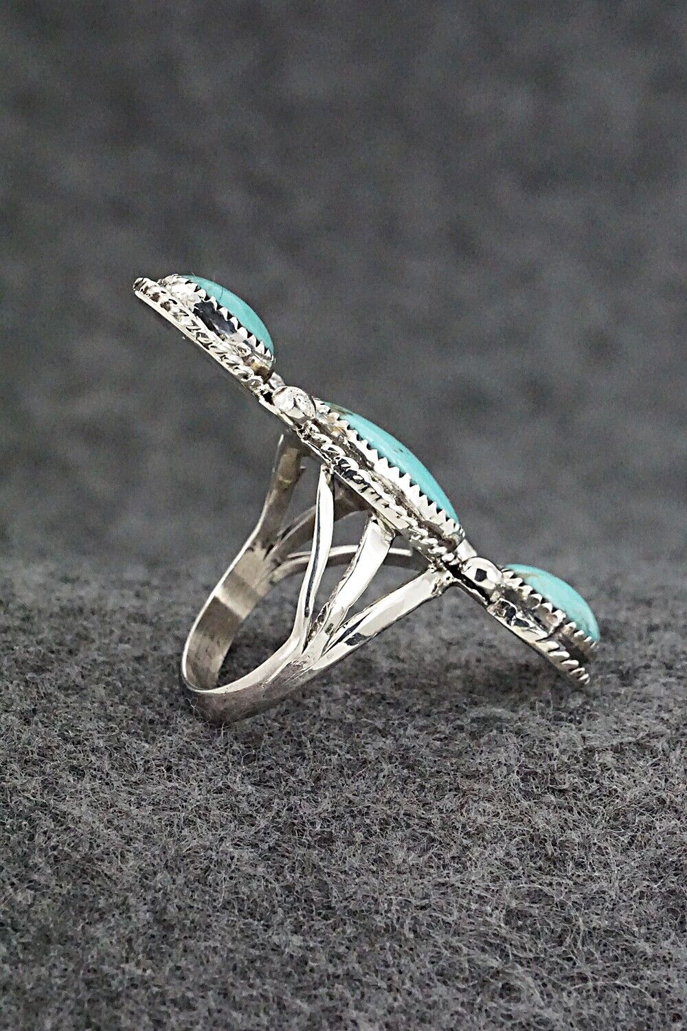 Turquoise & Sterling Silver Ring - Ernest Hawthorne - Size 7.5