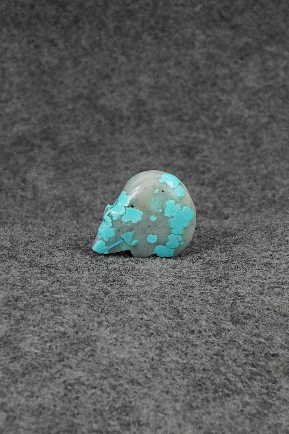 Bear Zuni Fetish Carving - Abby Panteah Quam