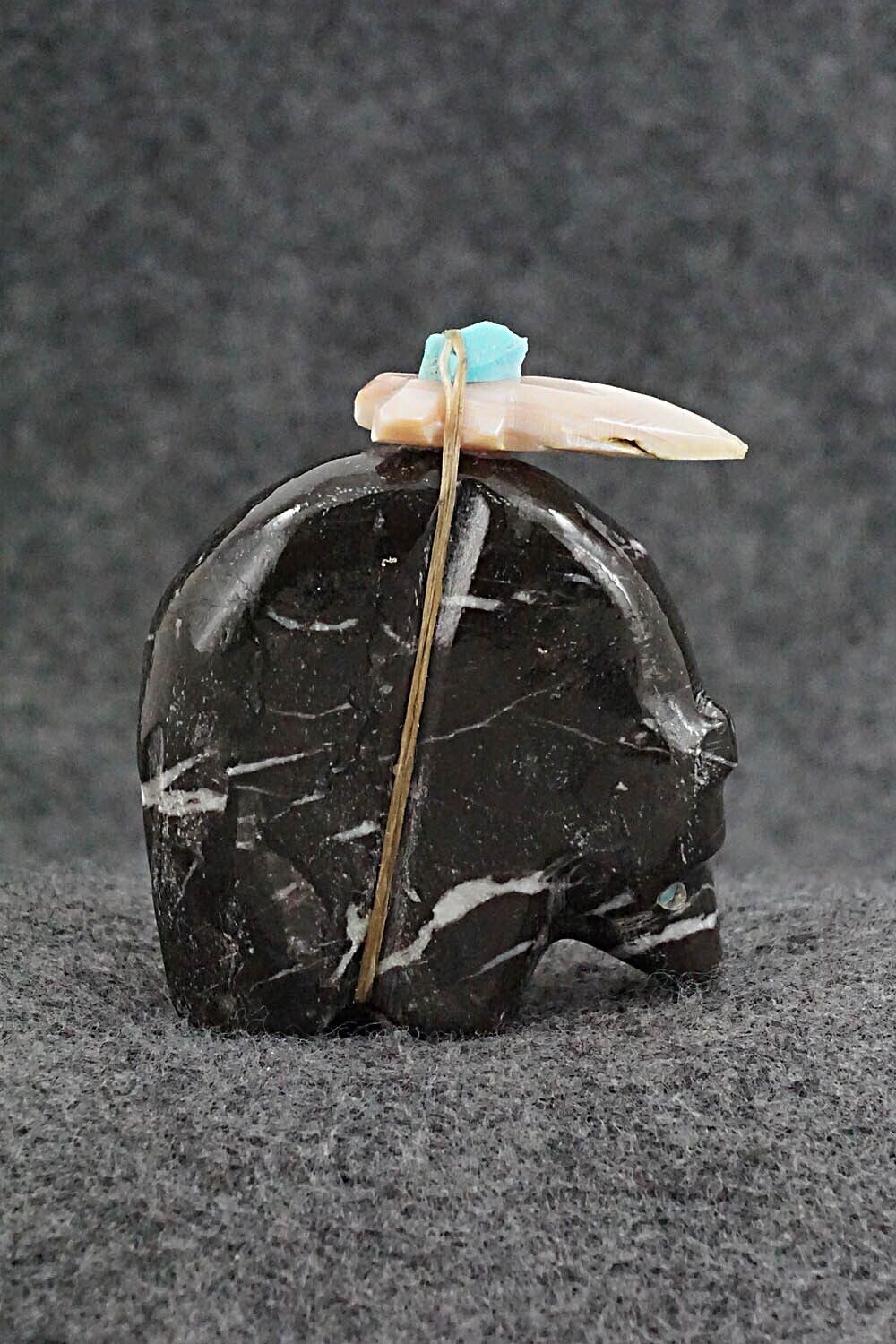 Bear Zuni Fetish Carving - Ariane Quam