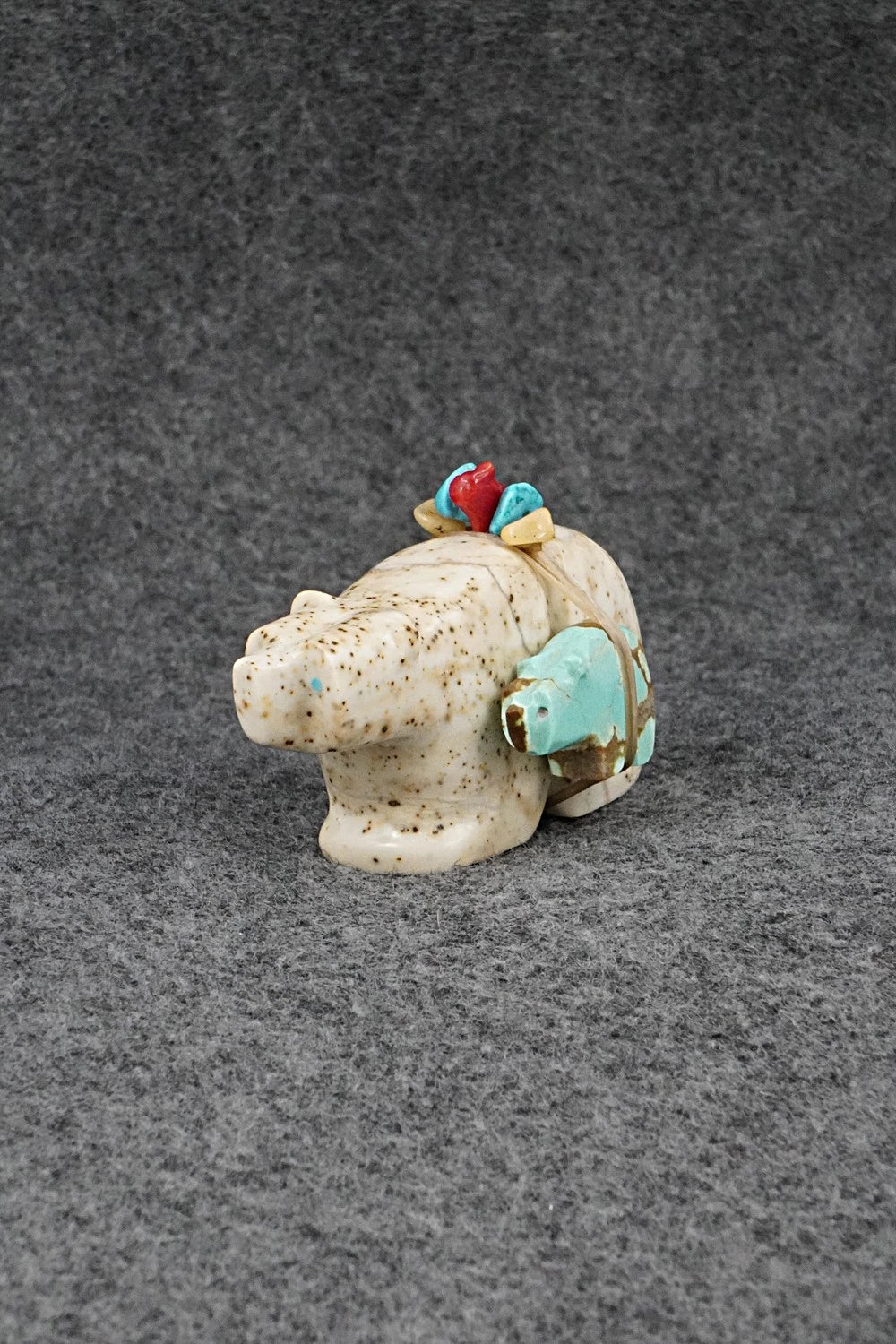 Bear Zuni Fetish Carving - Farlan & Paulette Quam