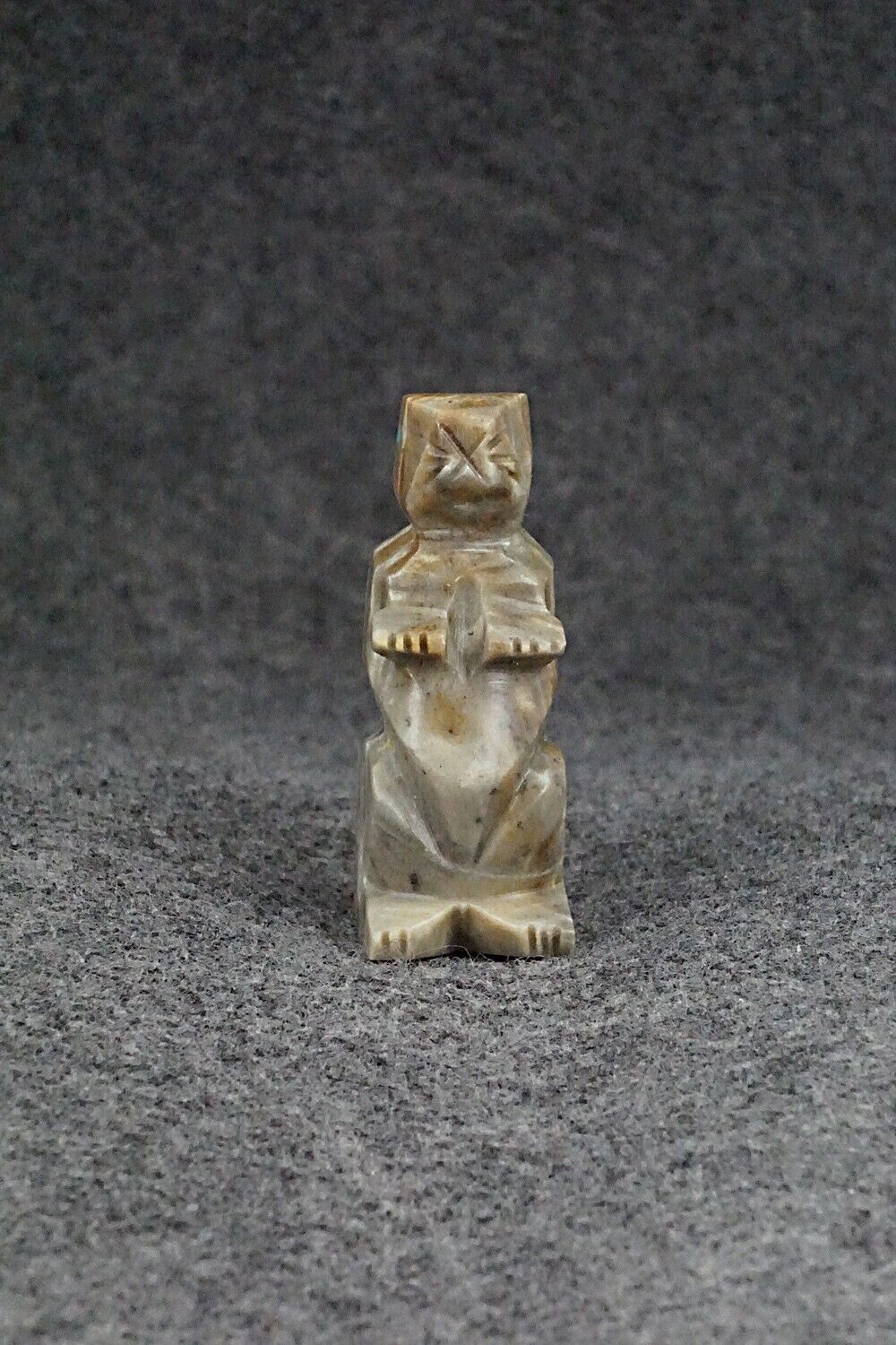 Prairie Dog Zuni Fetish Carving - Tony Mackel