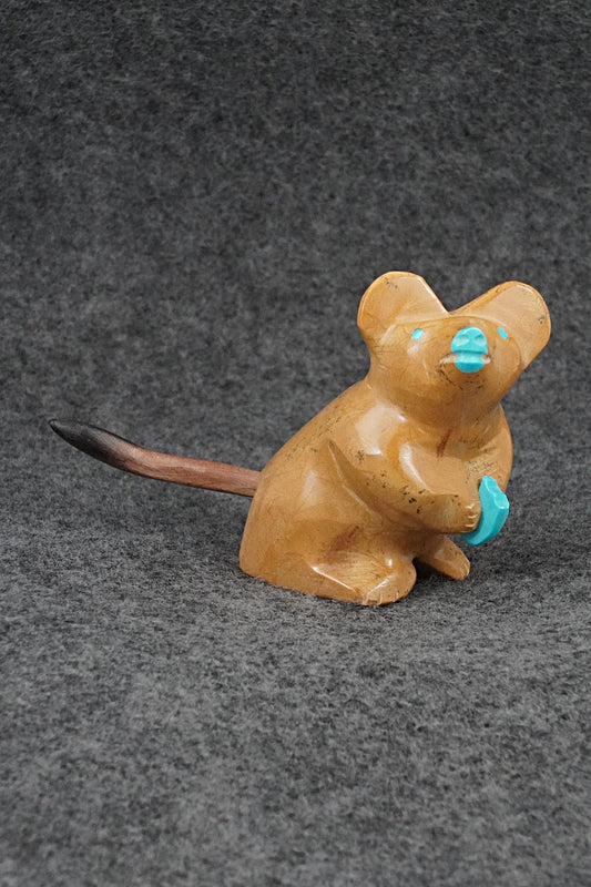 Mouse Zuni Fetish Carving - Enrike Leekya