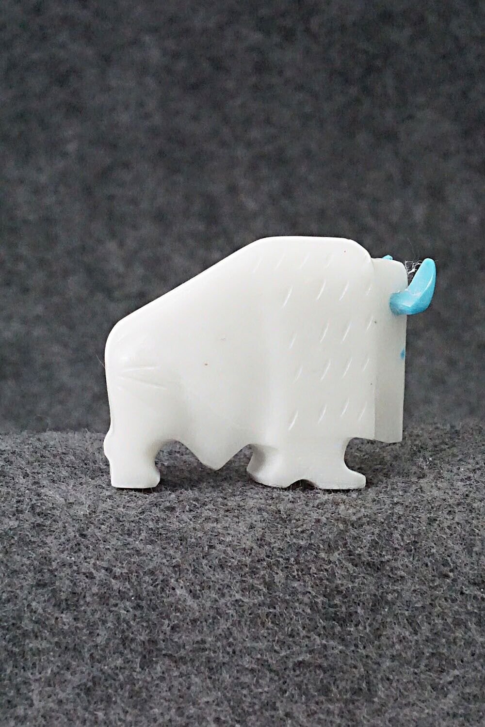 Buffalo Zuni Fetish Carving - Todd Etsate