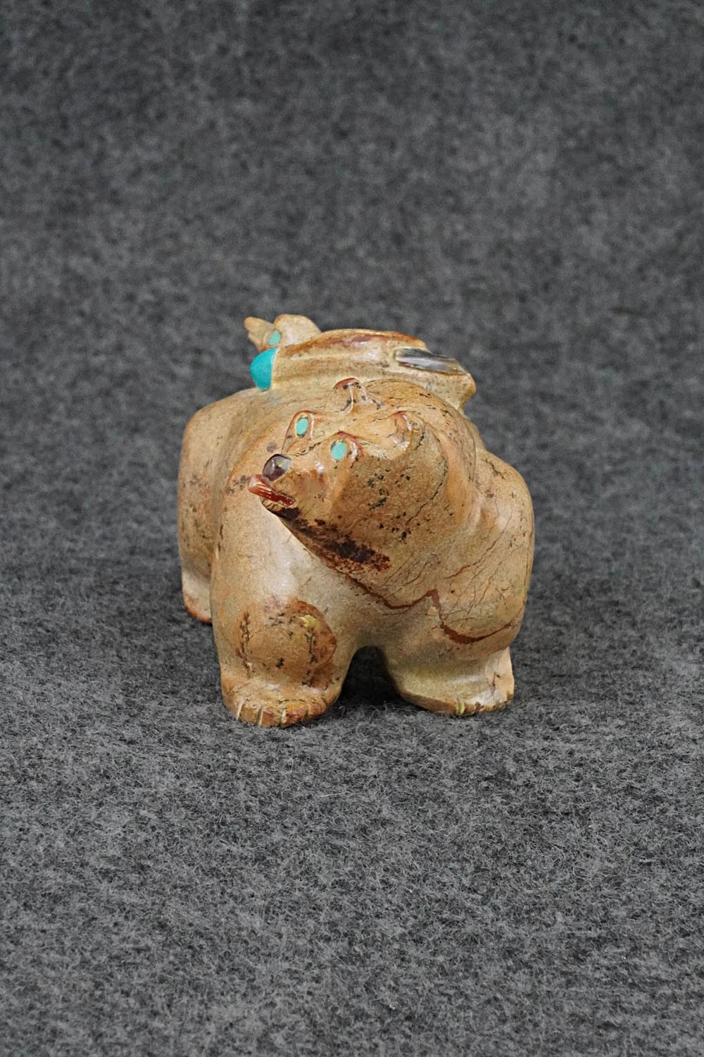 Bear Zuni Fetish Carving - Freddie Leekya