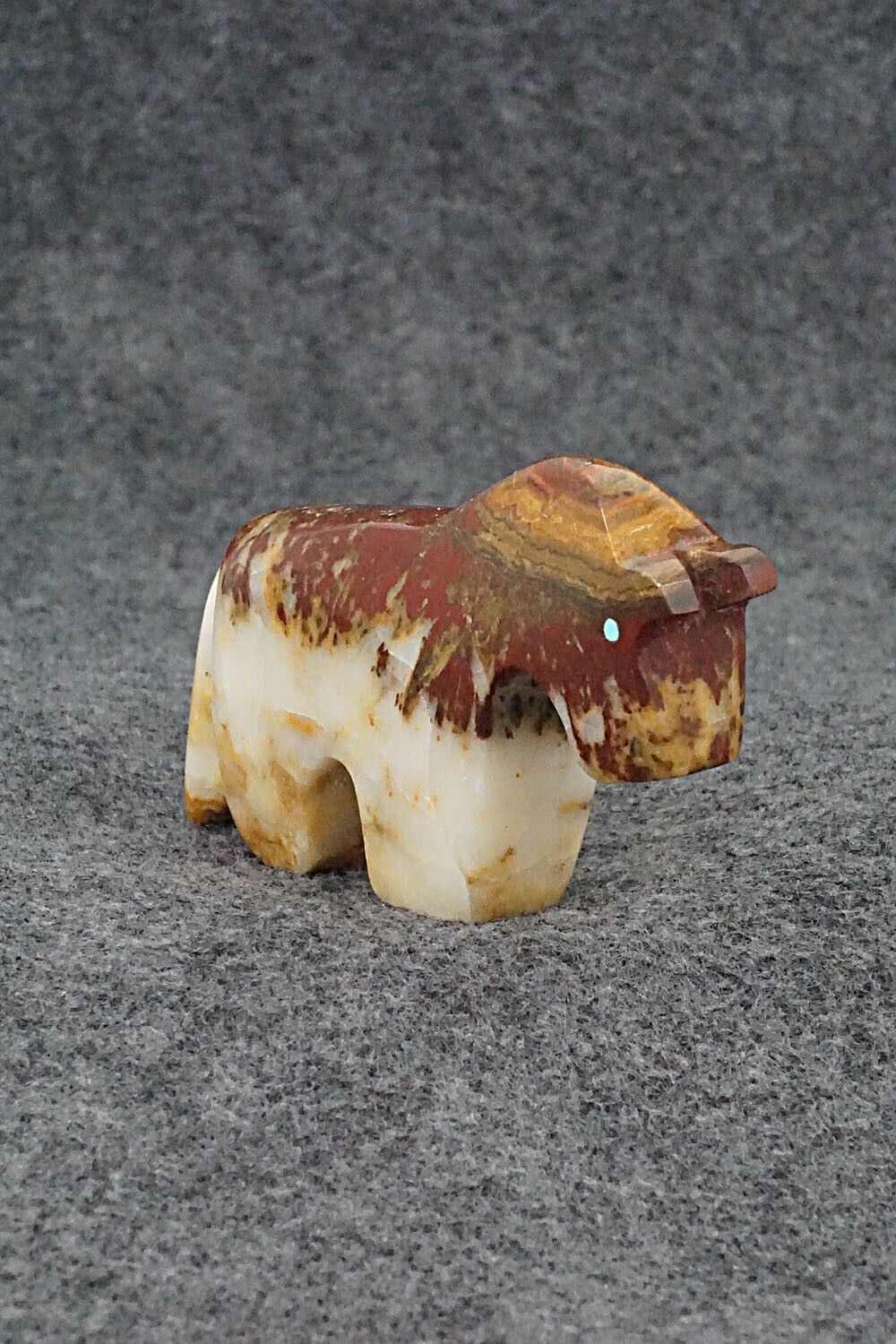 Horse Zuni Fetish Carving - Bernard Laiwakete
