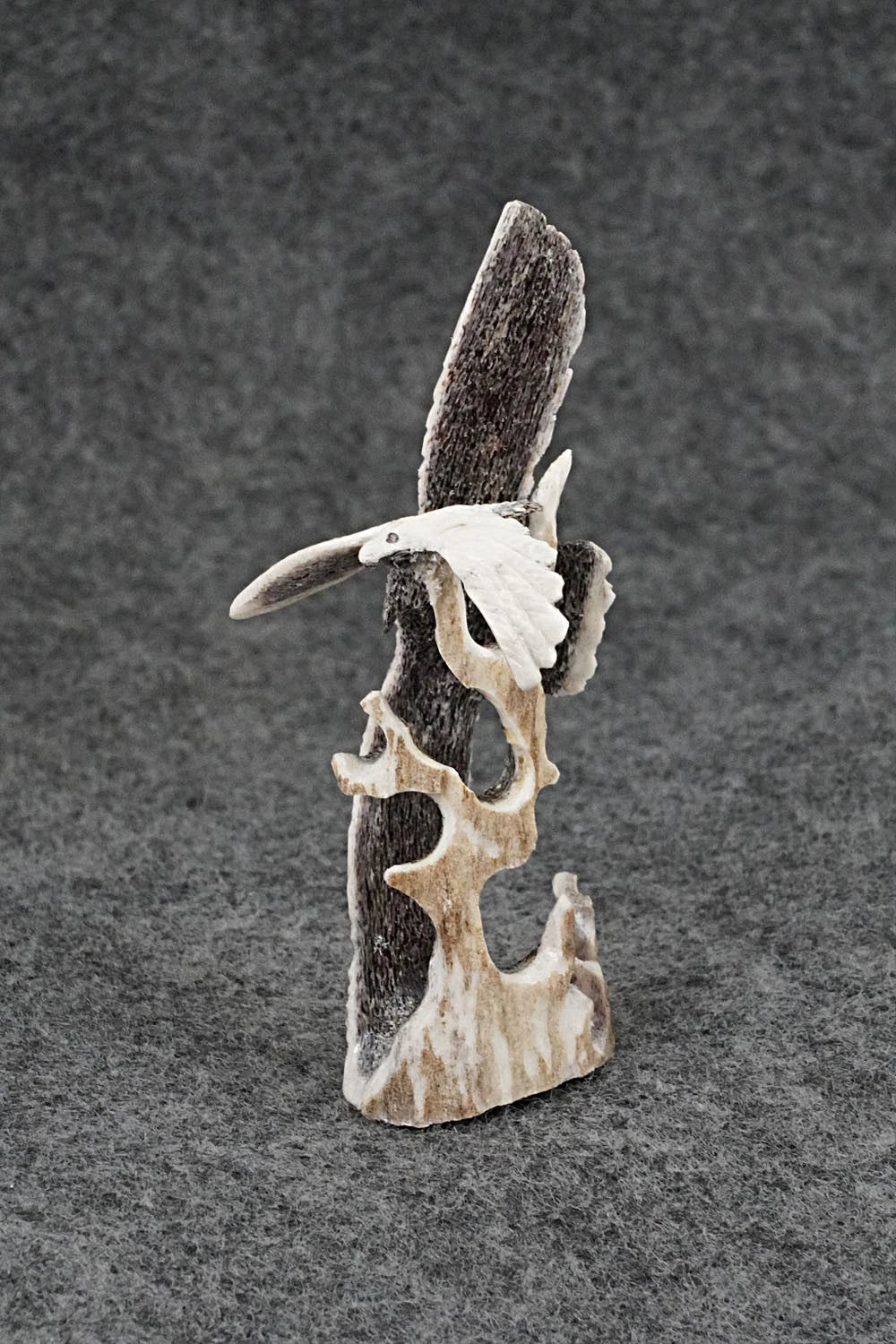 Eagle Zuni Fetish Carving - Ruben Najera