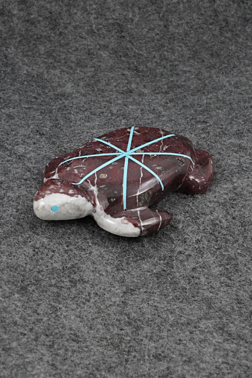 Turtle Zuni Fetish Carving - Kenric Laiwakete