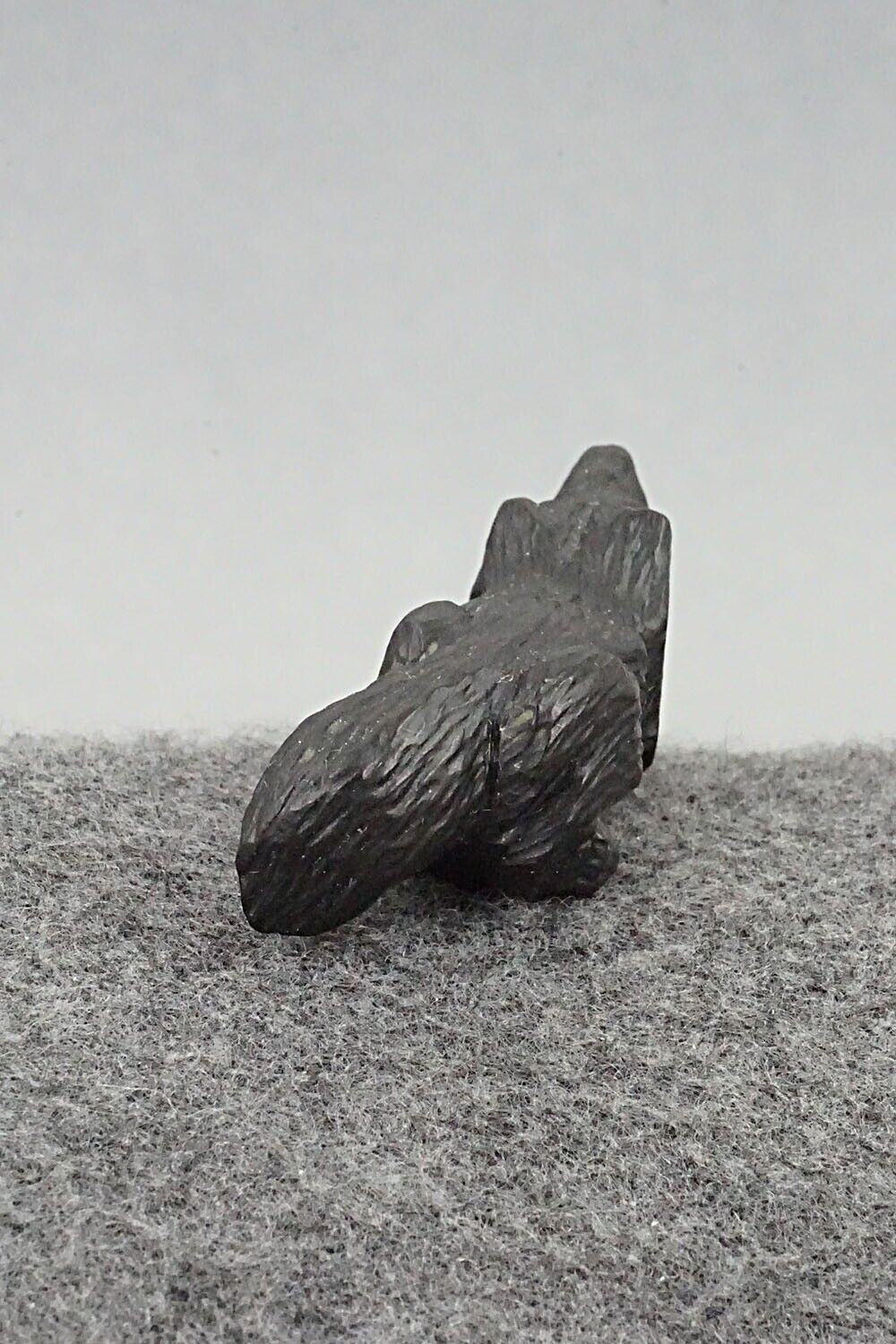 Wolf Zuni Fetish Carving - Tony Mackel