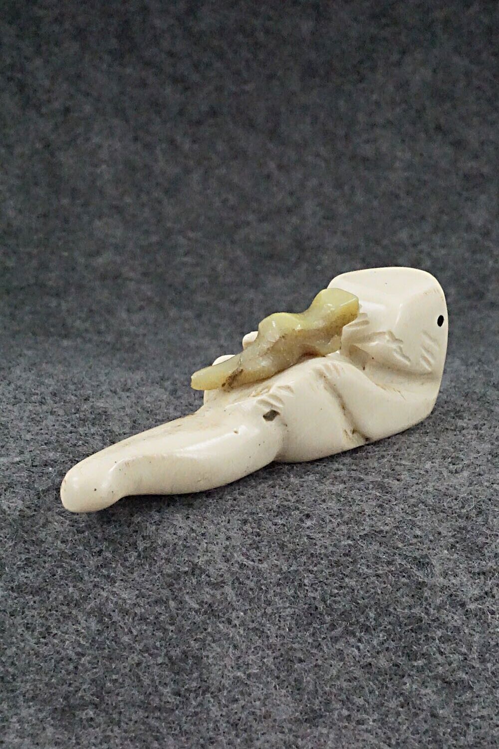 Otter with Cub Zuni Fetish Carving - Justin Red Elk