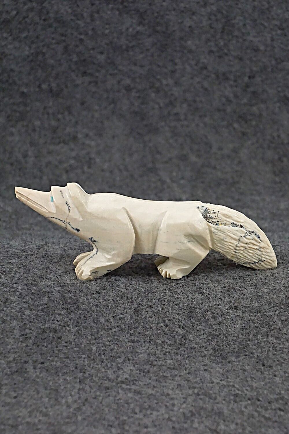 Wolf Zuni Fetish Carving - Tony Mackel