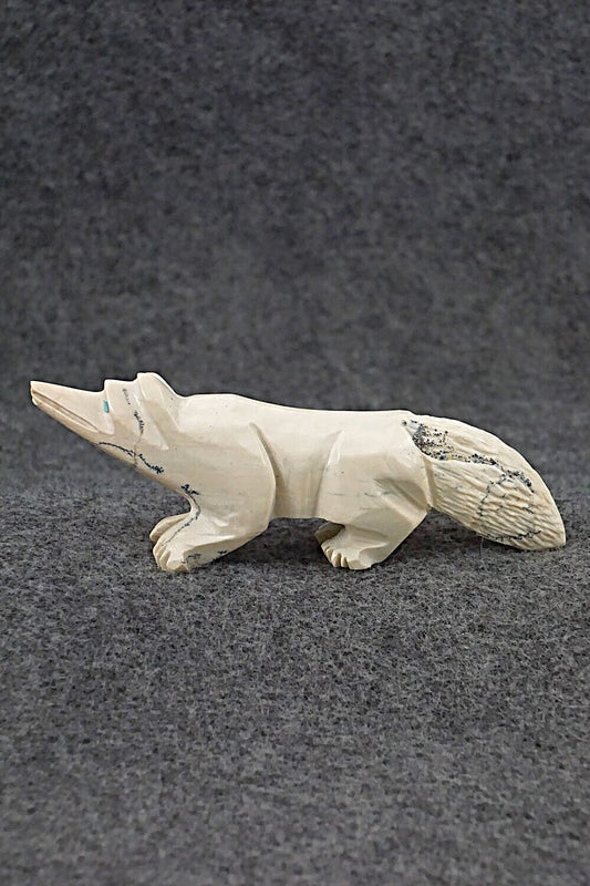 Wolf Zuni Fetish Carving - Tony Mackel