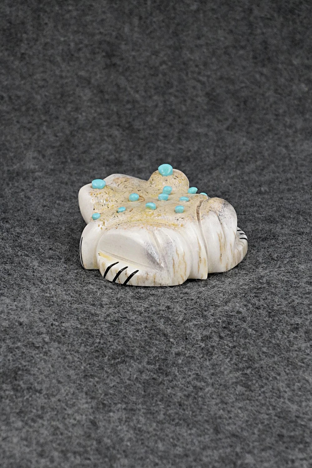 Frog Zuni Fetish Carving - Claudia Peina